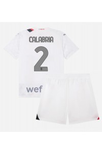 AC Milan Davide Calabria #2 Jalkapallovaatteet Lasten Vieraspeliasu 2023-24 Lyhythihainen (+ Lyhyet housut)